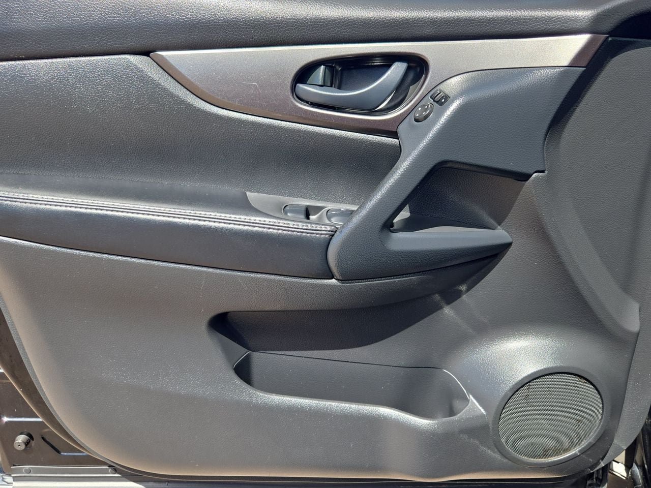 Used 2021 Nissan Rogue Sport S FWD image 25