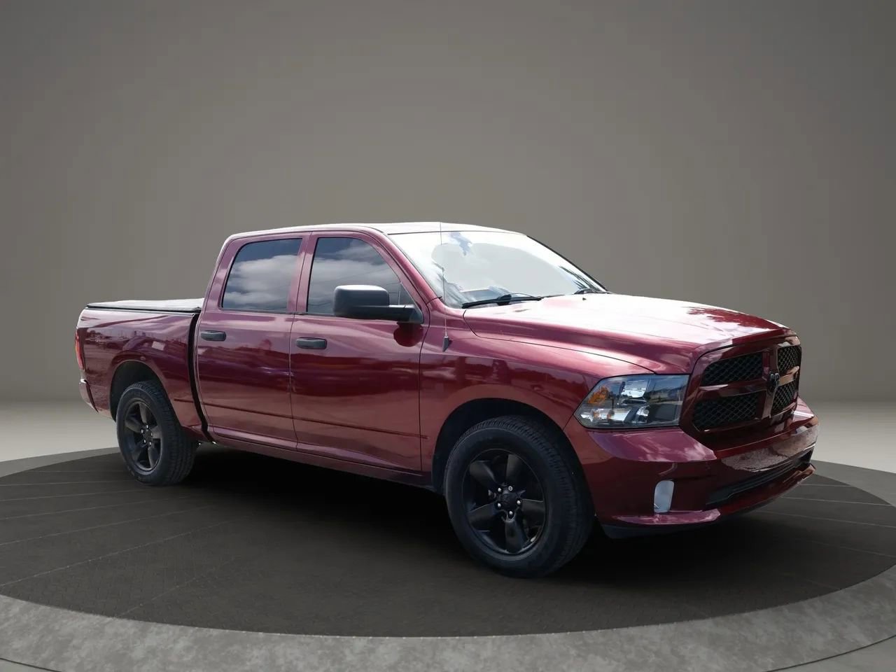 Used 2017 RAM 1500 Express w/ Express Value Package image 8