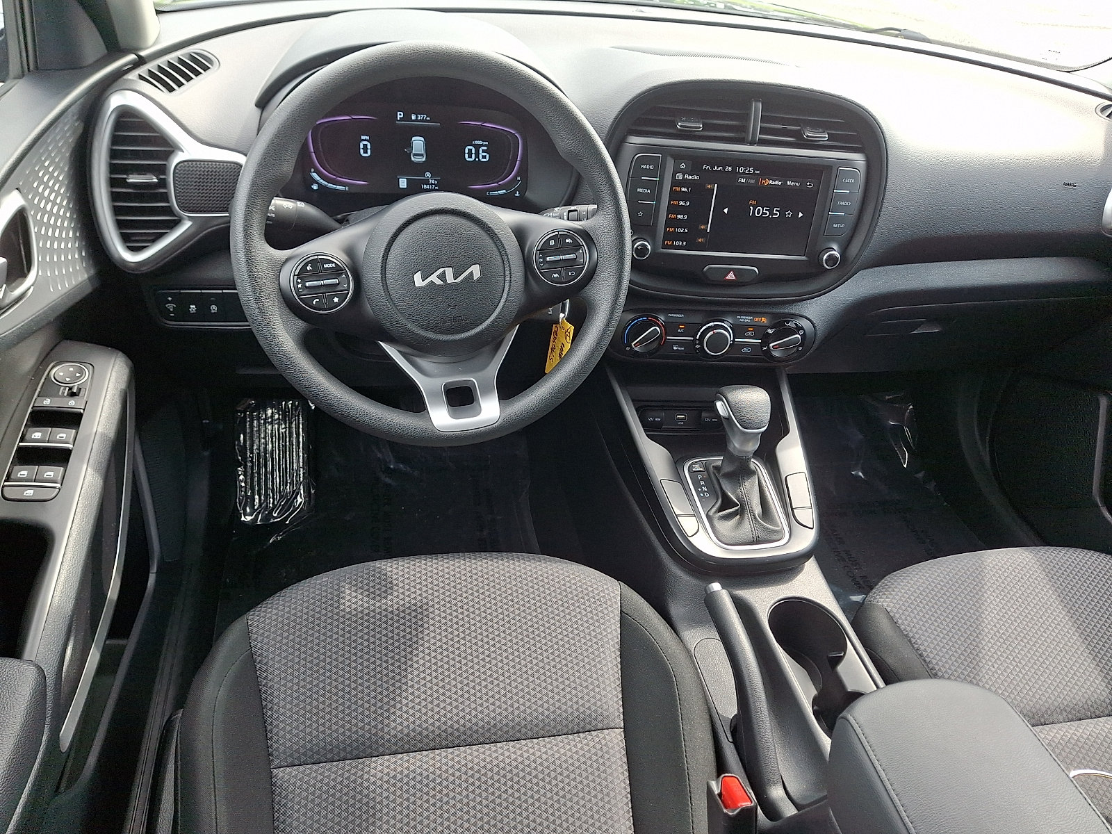 Certified 2025 Kia Soul LX w/ LX Technology Package FWD image 11