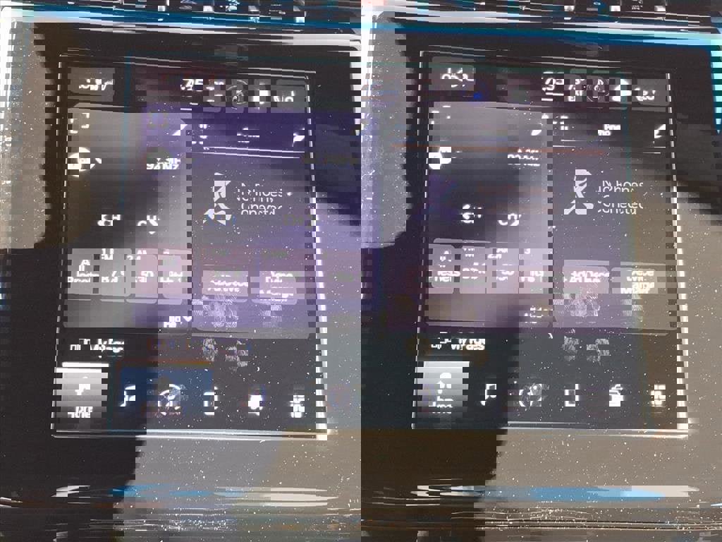 New 2025 Jeep Grand Cherokee Altitude image 10