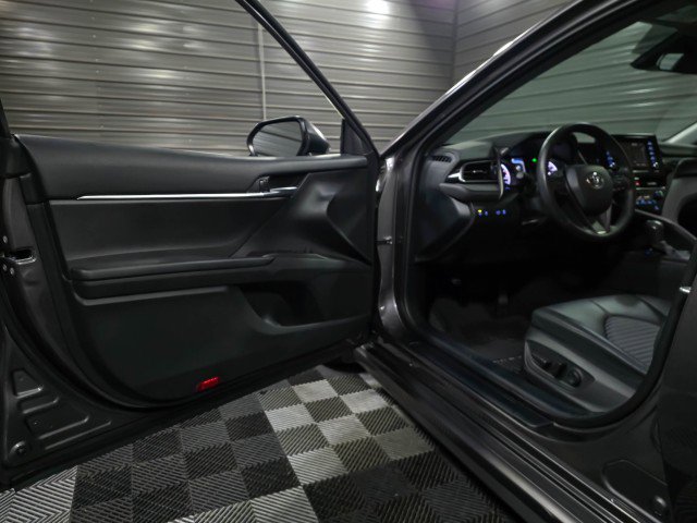 Used 2021 Toyota Camry SE w/ Carpet Mat Package (TMS) image 29