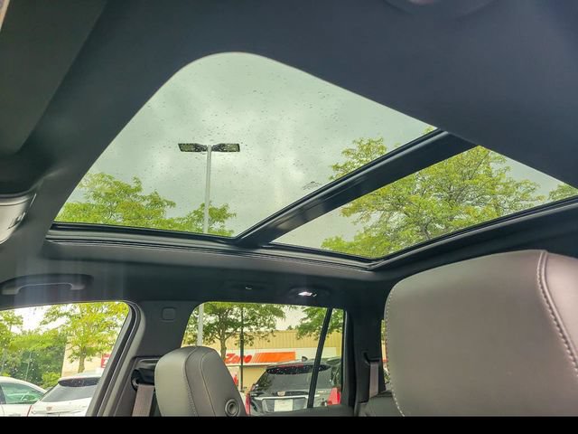 Certified 2023 Cadillac XT6 Luxury w/ LPO, Floor Liner Package AWD/4WD image 18