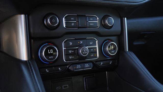 Used 2024 Chevrolet Suburban LT image 26