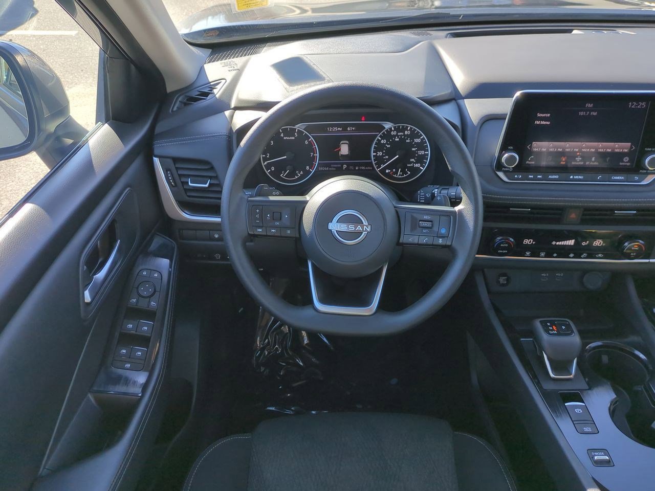 Certified 2024 Nissan Rogue SV image 30