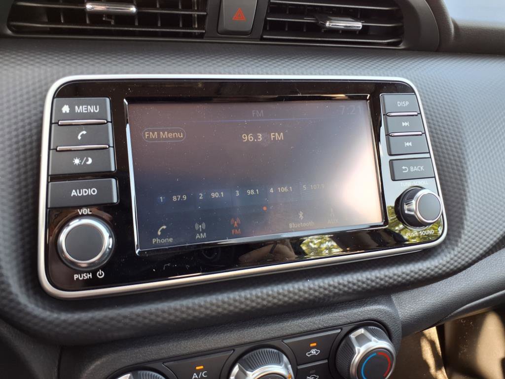 New 2025 Nissan Kicks Play S FWD image 22
