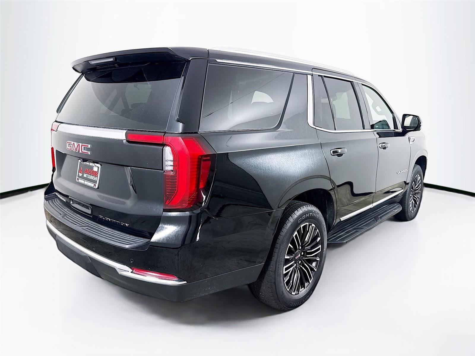 Used 2025 GMC Yukon Elevation image 16