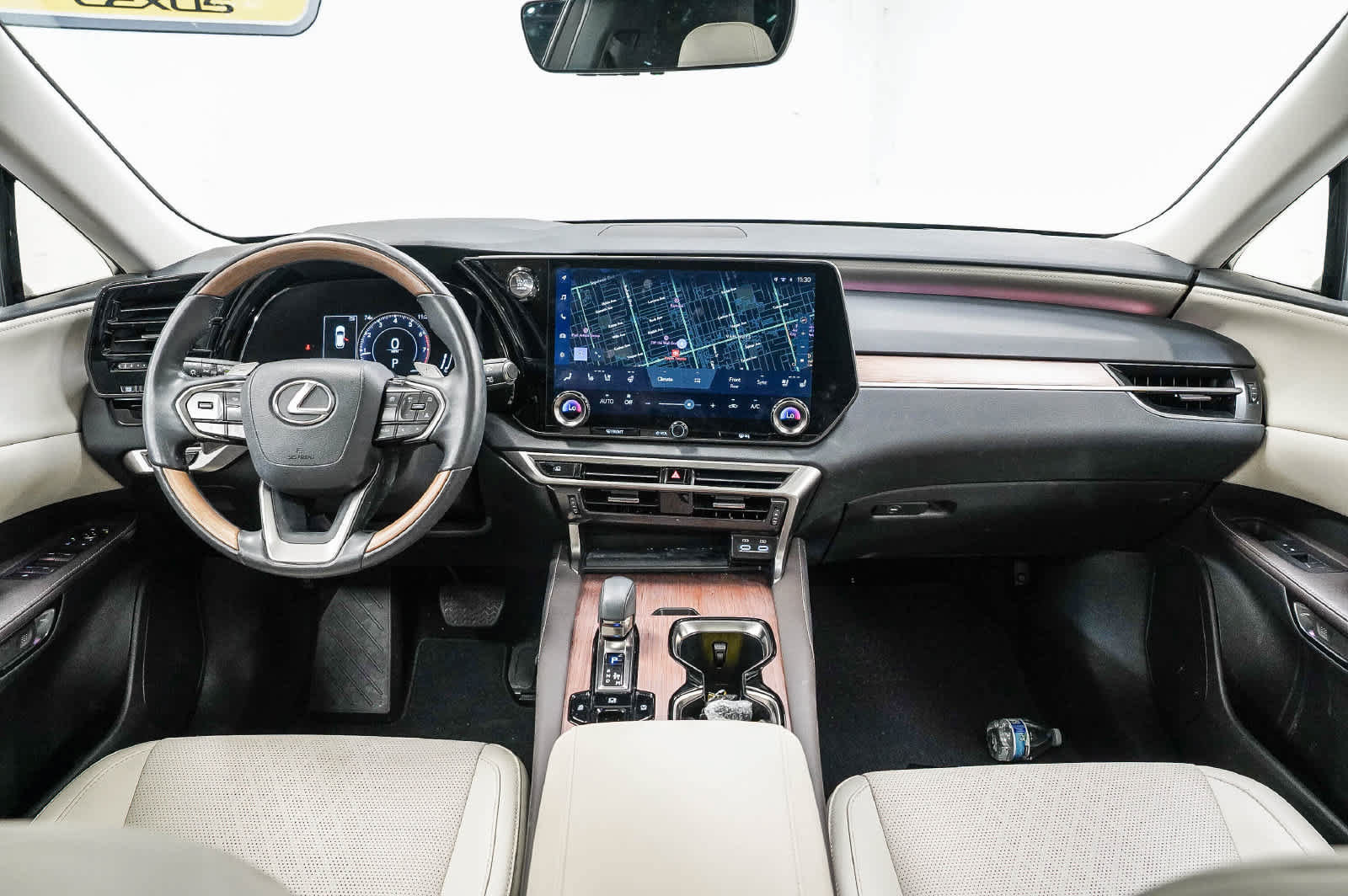 Used 2024 Lexus RX 350 Premium Plus w/ Accessory Package (Z1) FWD image 12
