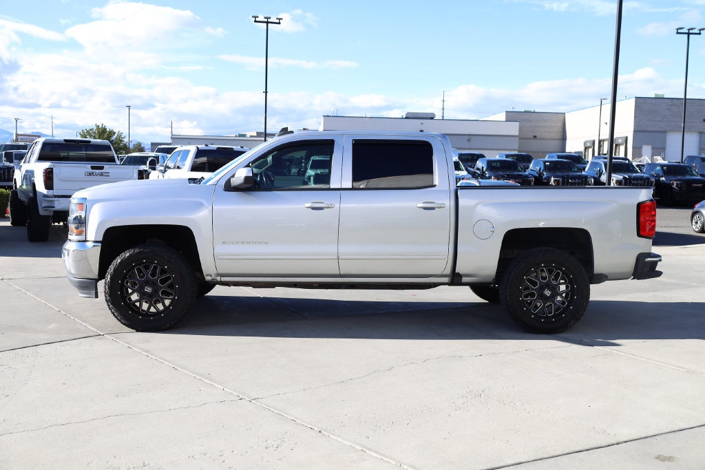 Used 2017 Chevrolet Silverado 1500 LT w/ All Star Edition AWD/4WD image 3