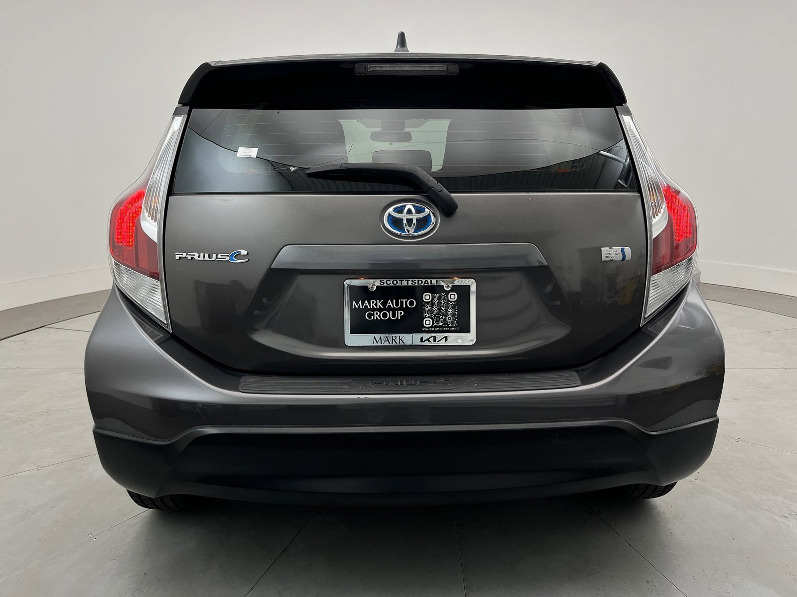 Used 2017 Toyota Prius C Four image 9