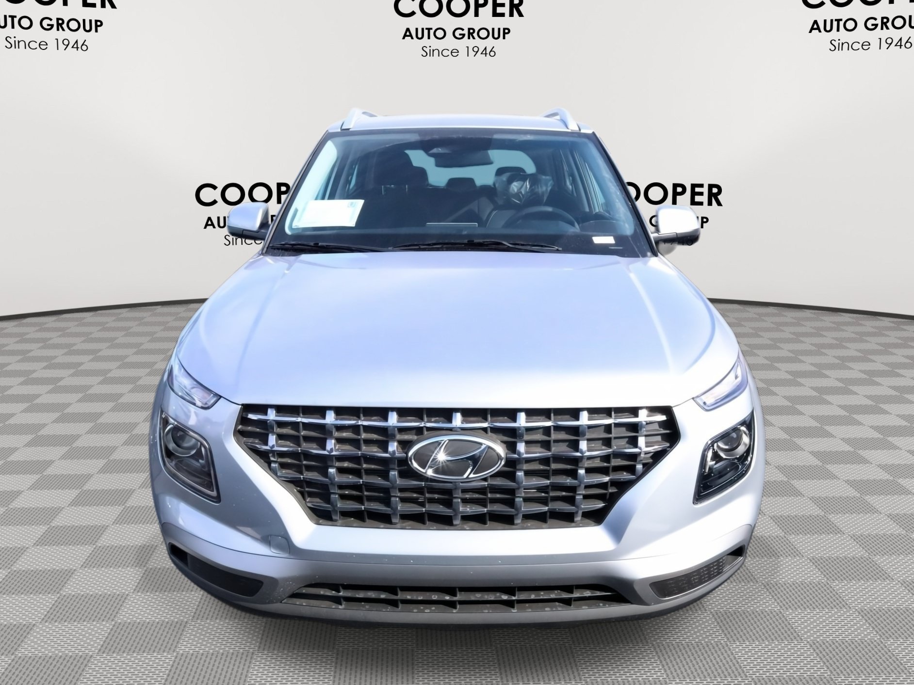 New 2026 Hyundai Venue SEL FWD image 2