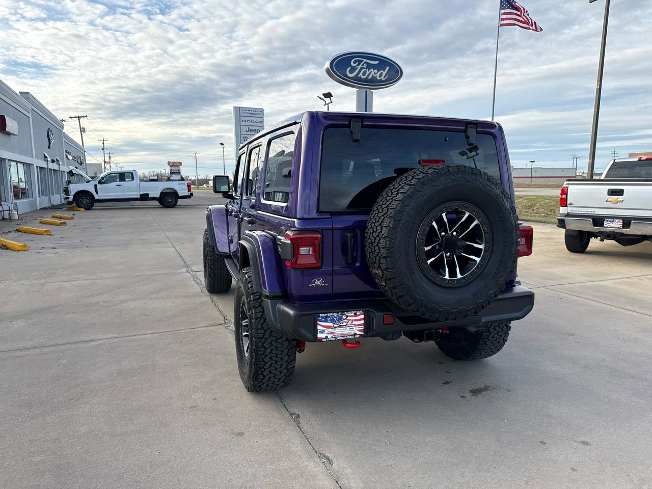 New 2026 Jeep Wrangler Unlimited Rubicon w/ Xtreme 35 Tire Package AWD/4WD image 13
