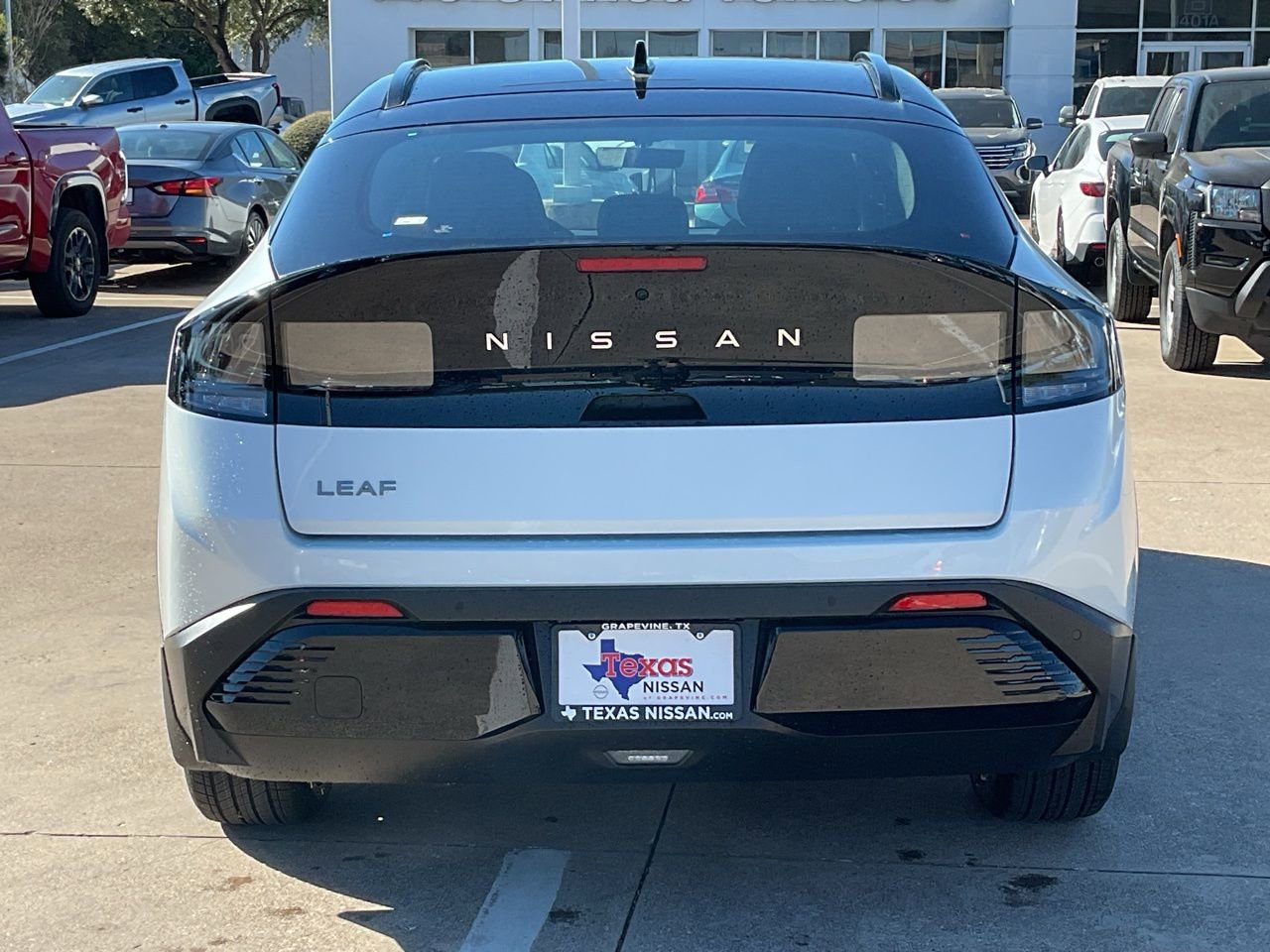 New 2026 Nissan Leaf Platinum+ w/ Cargo Package (Platinum+) image 6