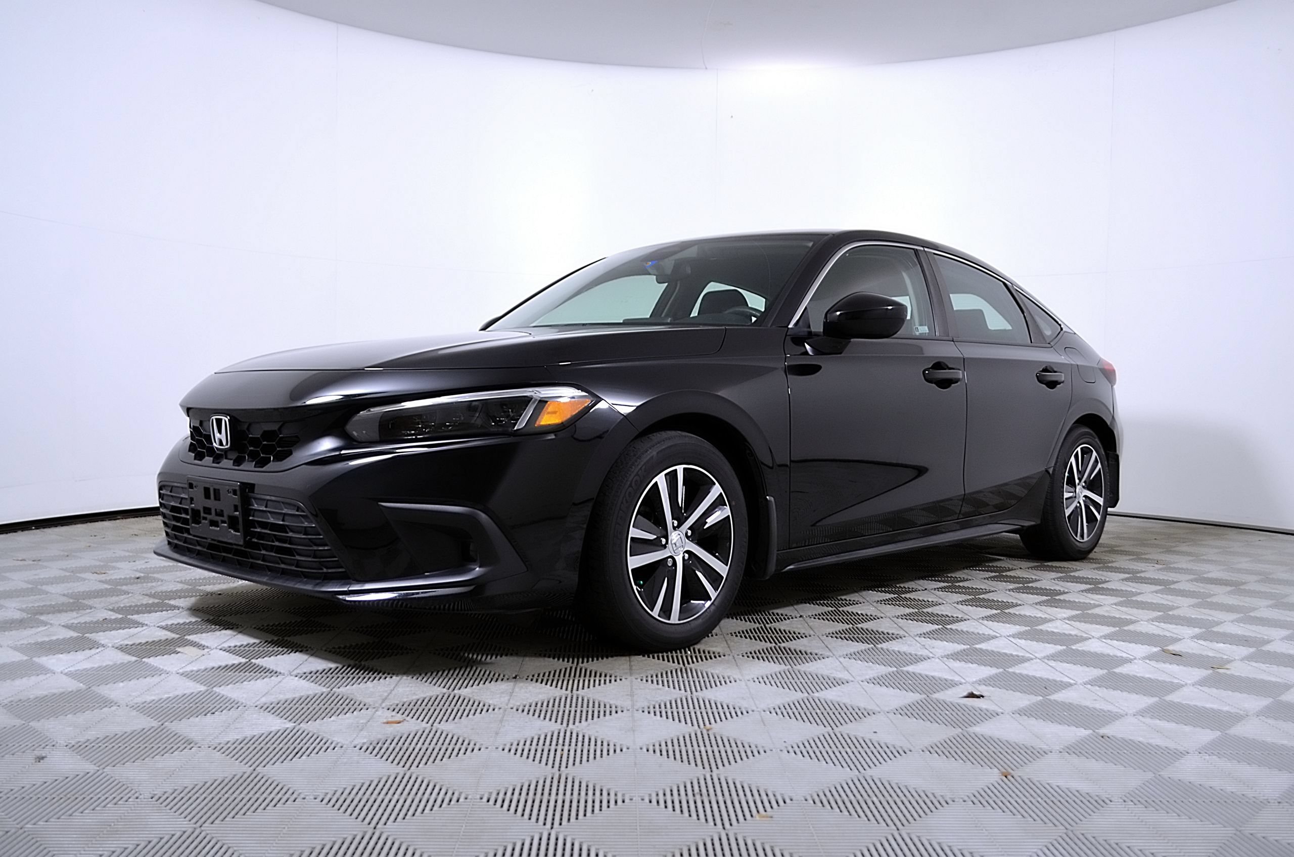 Used 2023 Honda Civic LX image 3