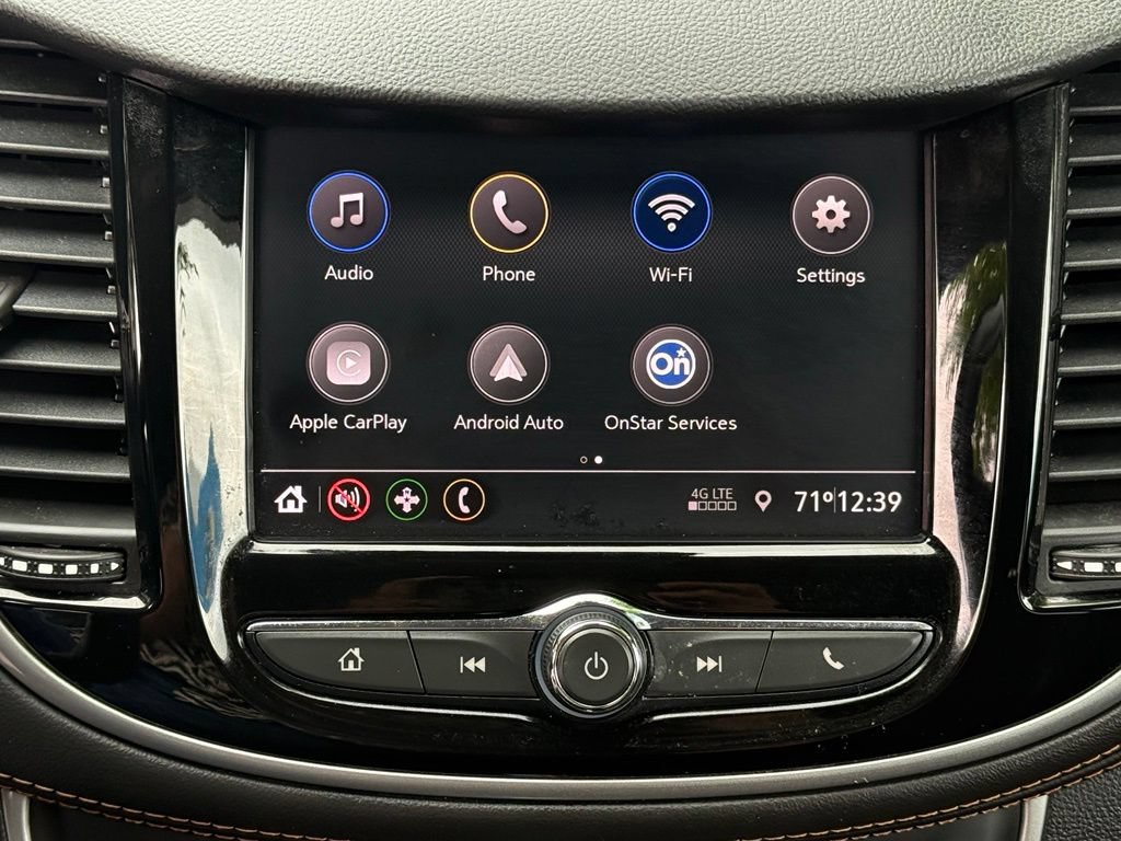 Used 2020 Chevrolet Trax LT w/ LT Convenience Package FWD image 18
