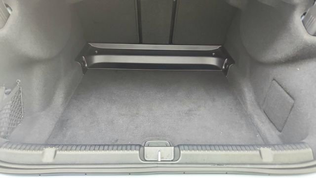 Used 2023 Mercedes-Benz EQE 500 4MATIC Sedan w/ Digital Light Package image 12