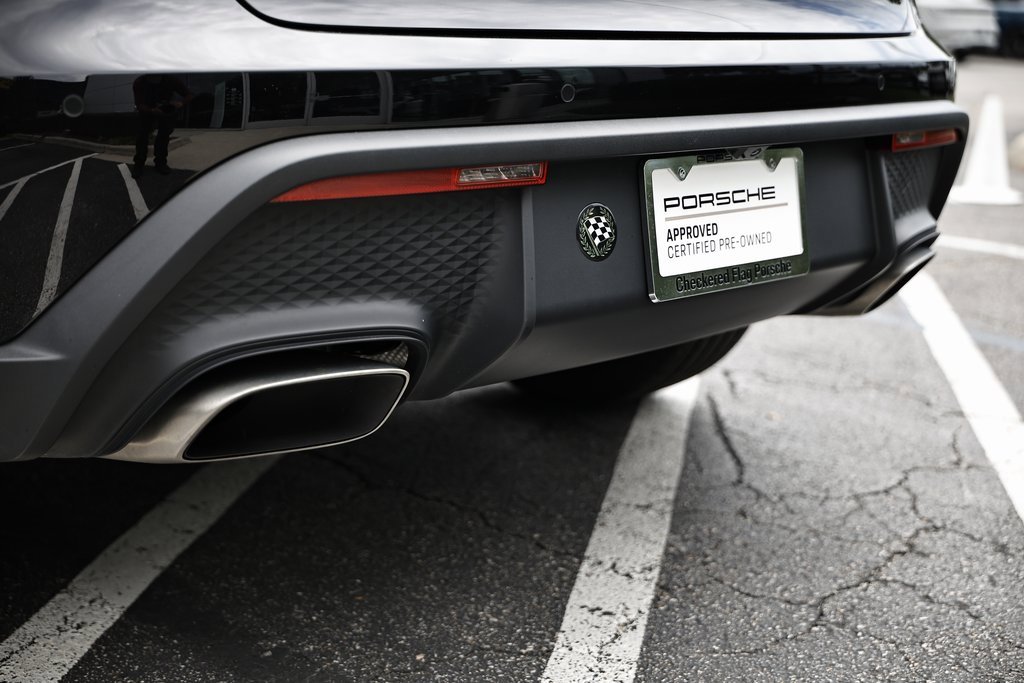 Certified 2024 Porsche Macan image 16