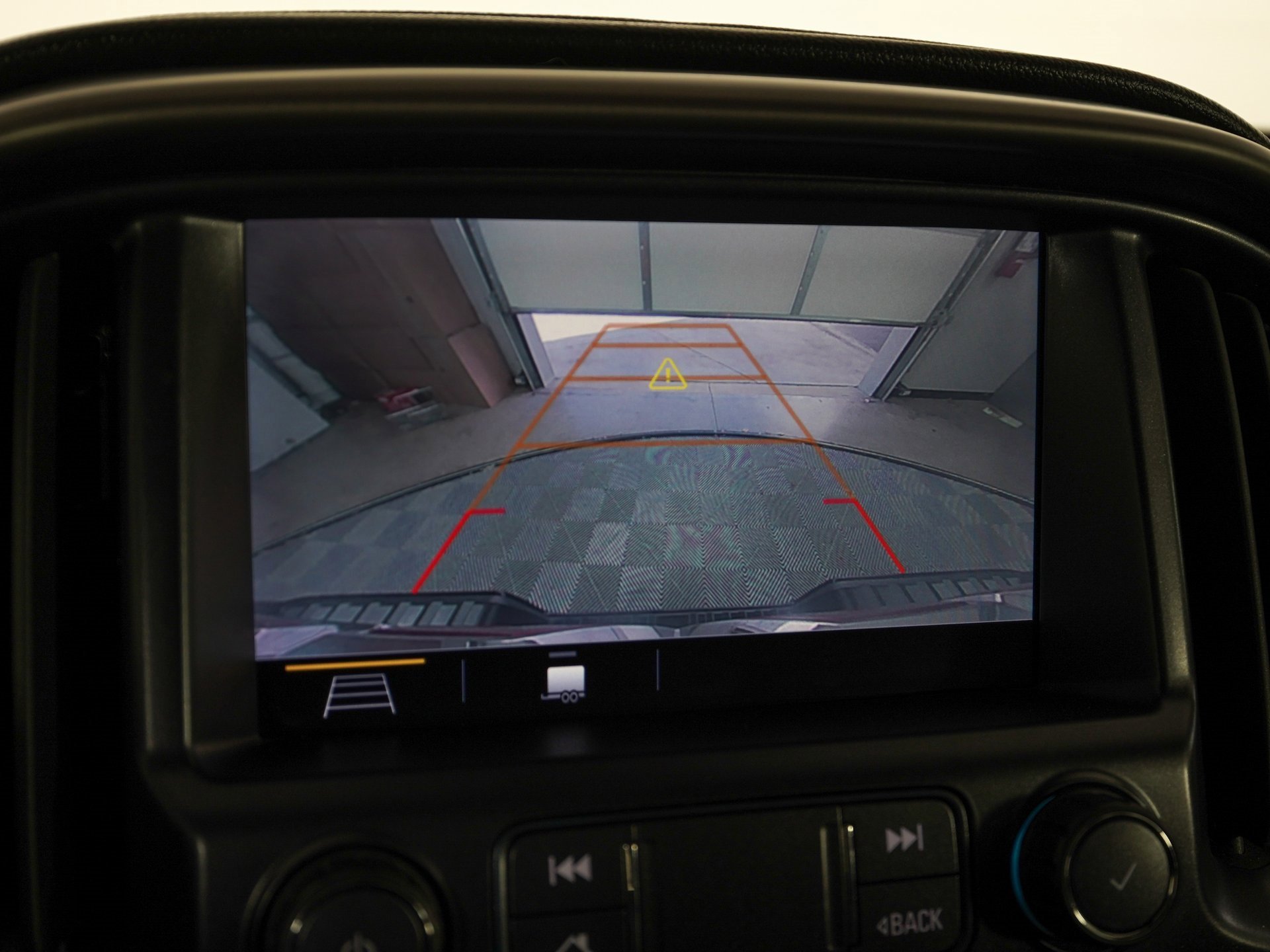 Used 2021 GMC Canyon AT4 w/ Driver Alert Package image 23