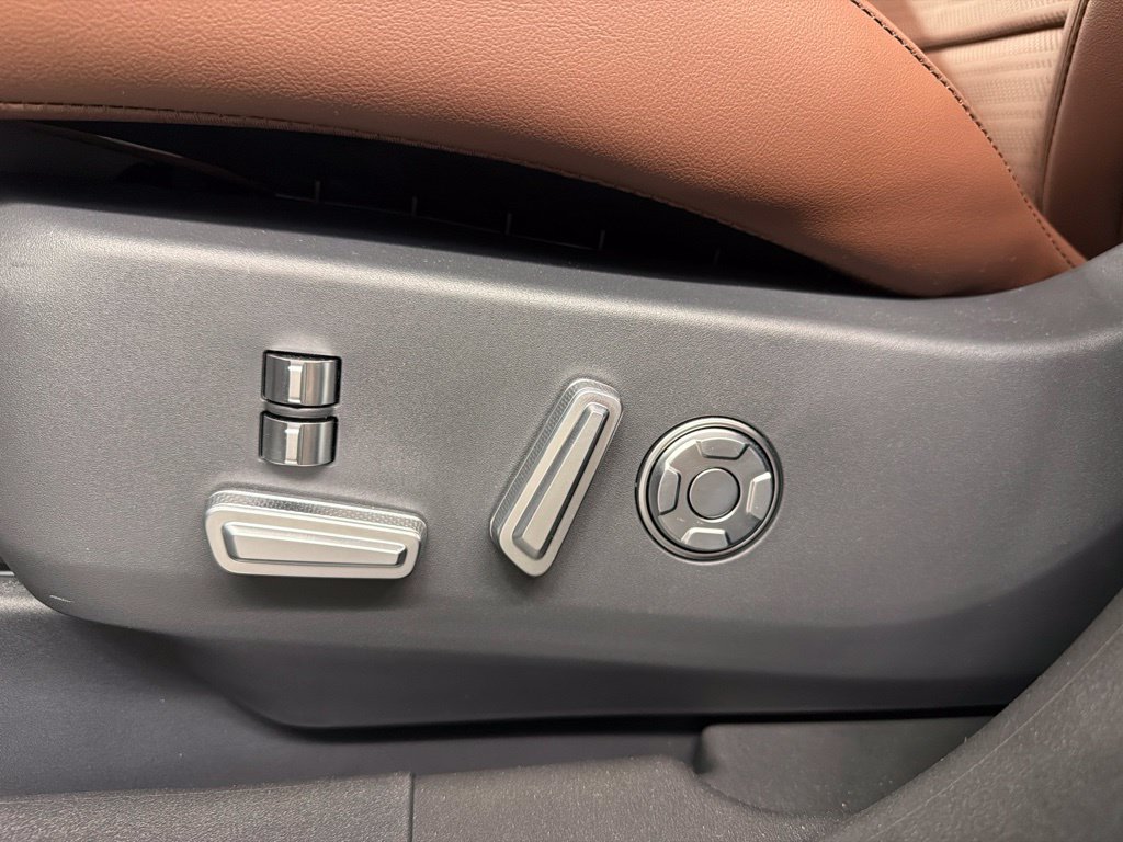 New 2026 Lincoln Nautilus Reserve AWD/4WD image 31
