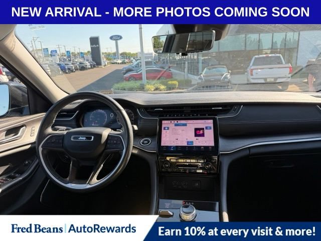 Used 2021 Jeep Grand Cherokee L Limited w/ Luxury Tech Group II AWD/4WD image 11