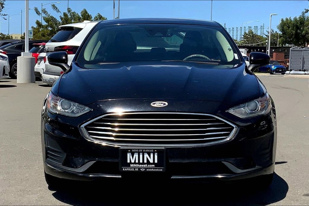 Used 2019 Ford Fusion SE image 3