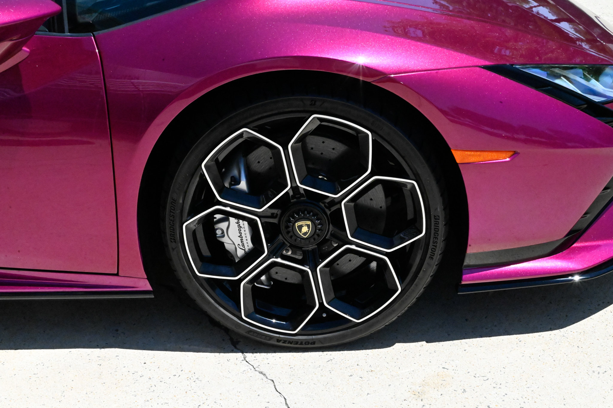 Used 2024 Lamborghini Huracan Tecnica RWD image 12