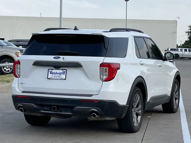 Used 2021 Ford Explorer XLT w/ Equipment Group 202A RWD image 4
