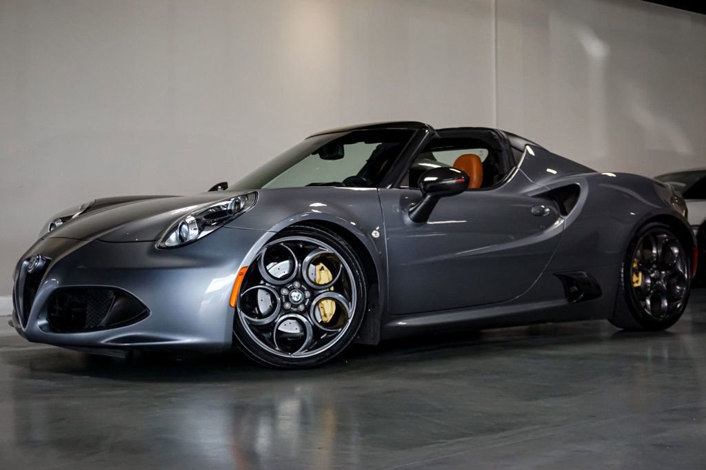 Used 2020 Alfa Romeo 4C Spider w/ Bright Package RWD image 1