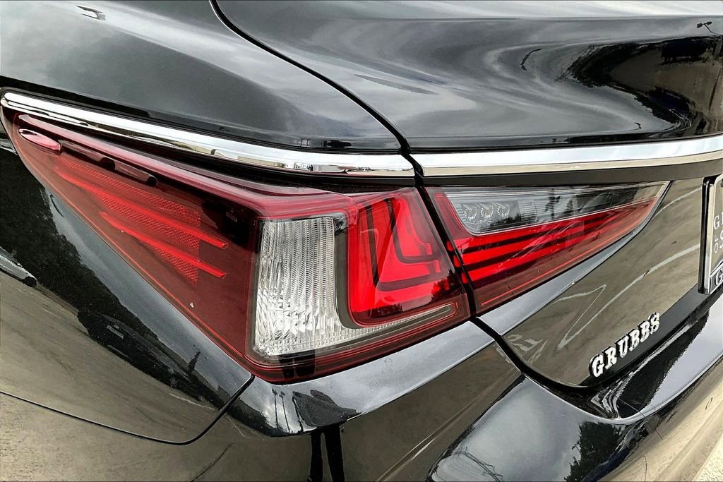 Used 2024 Lexus ES 350 w/ Premium Package image 43