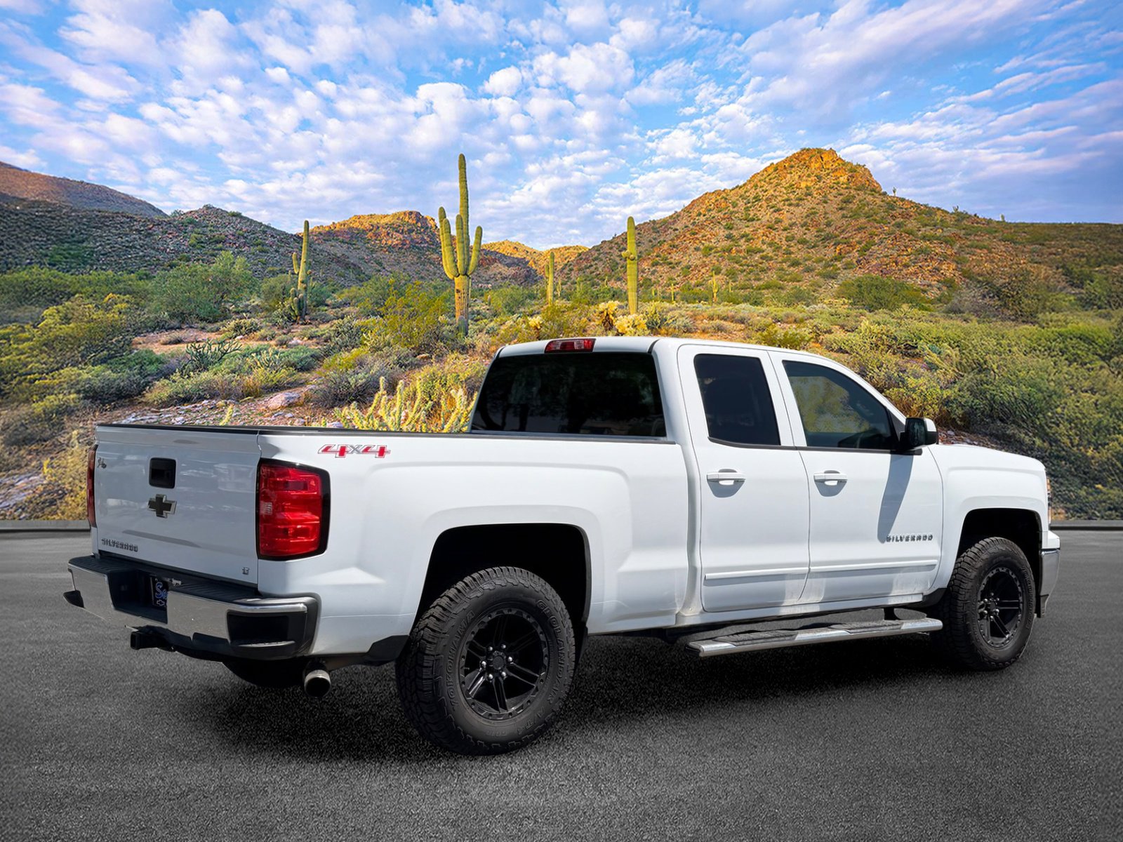 Used 2015 Chevrolet Silverado 1500 LT AWD/4WD image 4