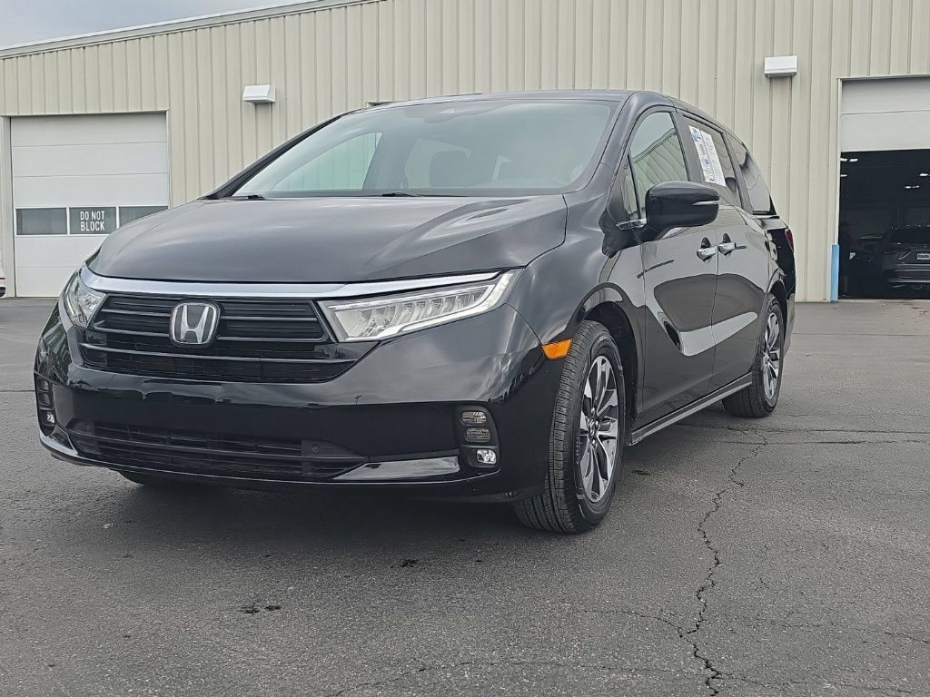 Used 2024 Honda Odyssey EX-L image 3