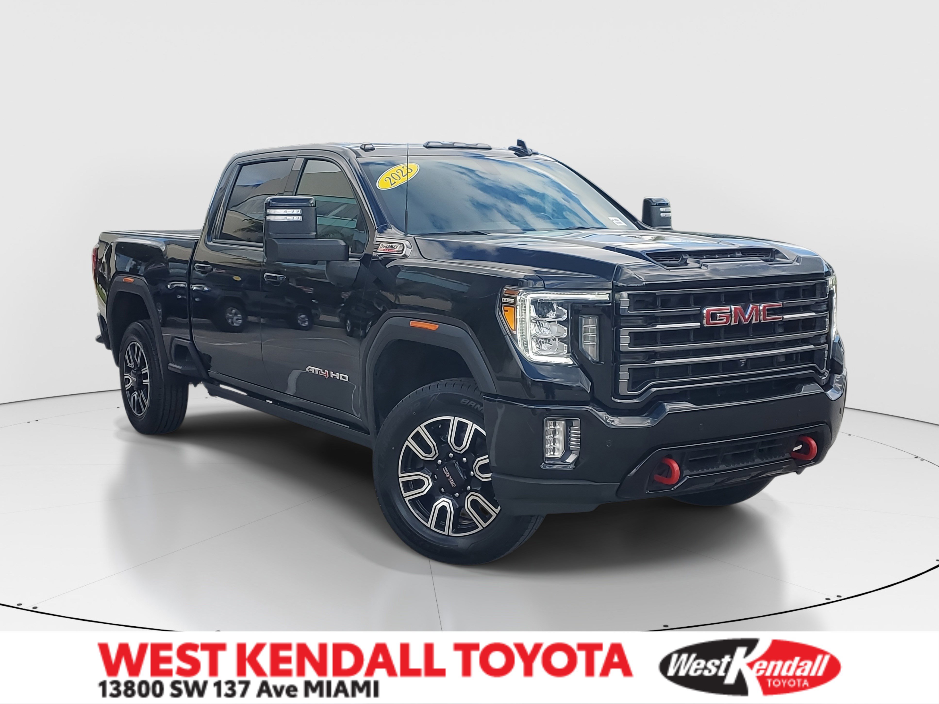 Used 2023 GMC Sierra 2500 AT4 w/ AT4 Preferred Package image 1