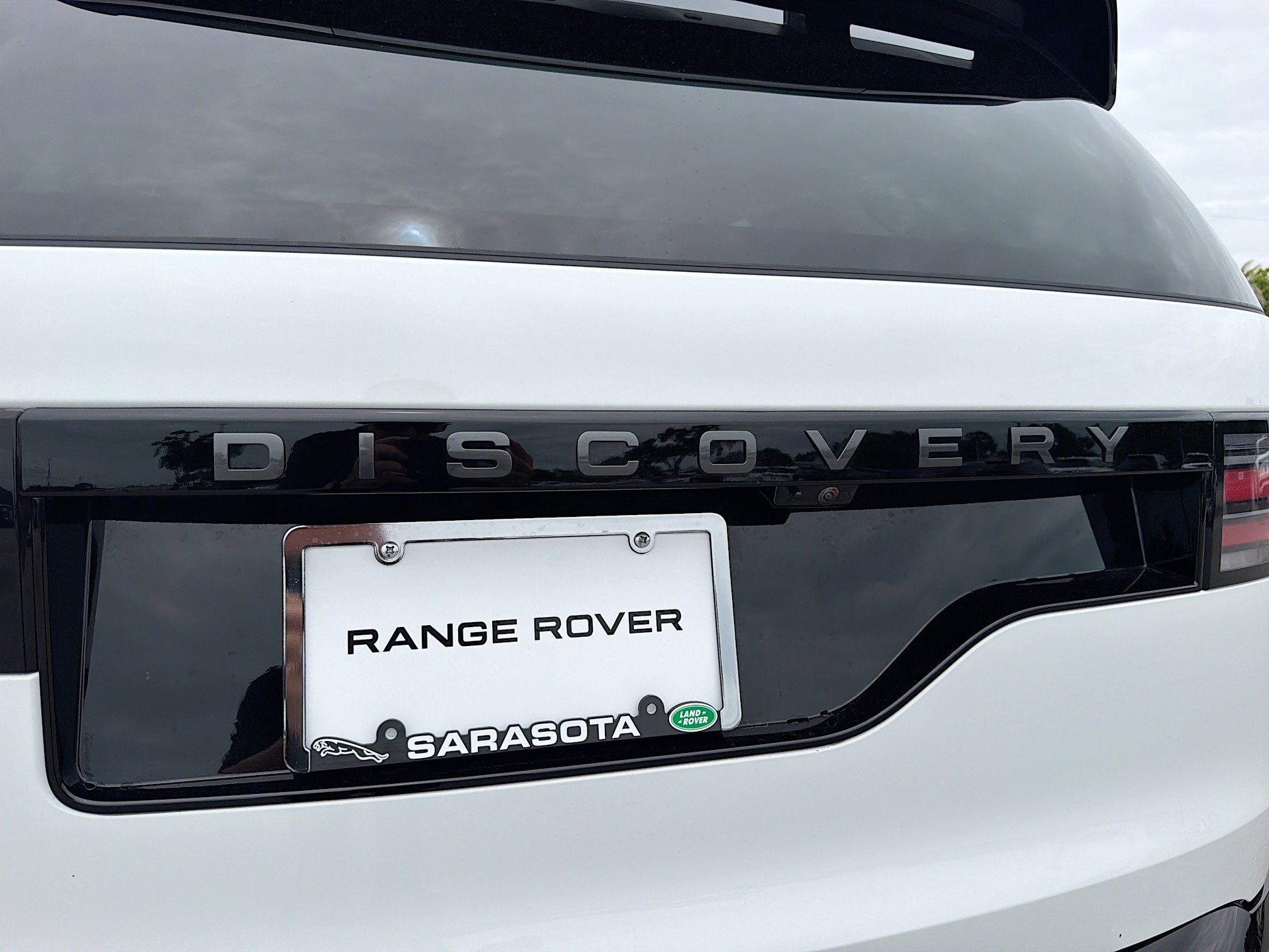 Used 2025 Land Rover Discovery Dynamic SE AWD/4WD image 11