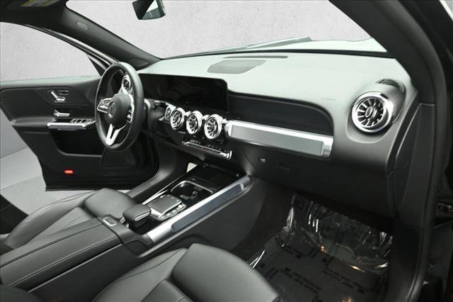 Certified 2023 Mercedes-Benz GLB 250 4MATIC image 28