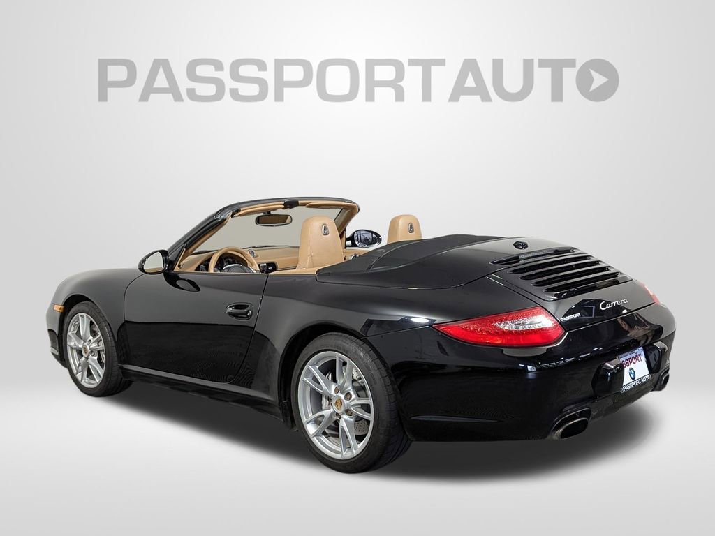 Used 2011 Porsche 911 Carrera RWD image 6