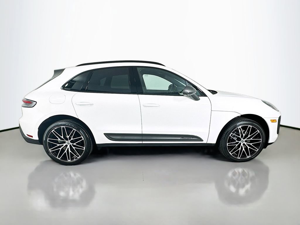 Certified 2026 Porsche Macan Turbo AWD/4WD image 8