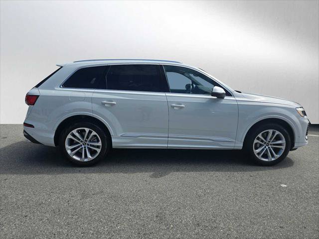 Used 2025 Audi Q7 3.0T Premium Plus AWD/4WD image 2