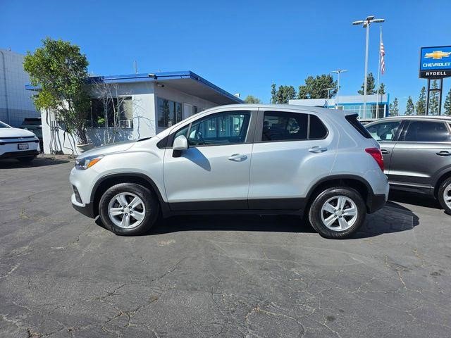 Certified 2022 Chevrolet Trax LS w/ Tint and Cruise Package image 4