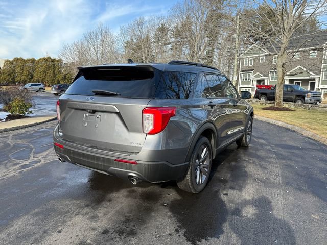 Used 2022 Ford Explorer XLT w/ Equipment Group 202A image 28