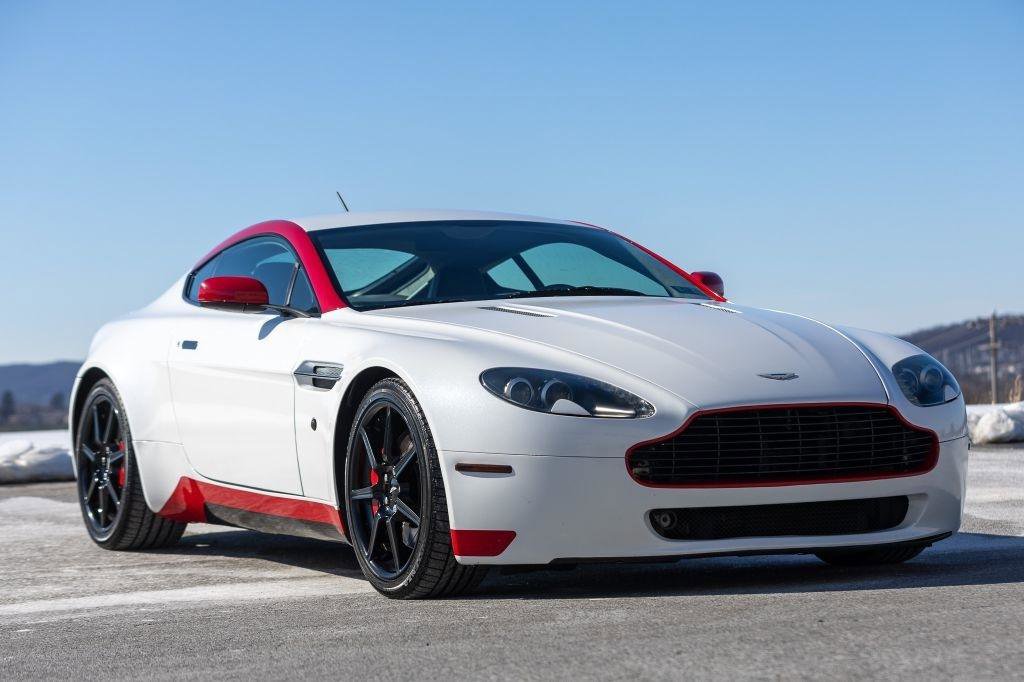 Used 2006 Aston Martin V8 Vantage Coupe image 40