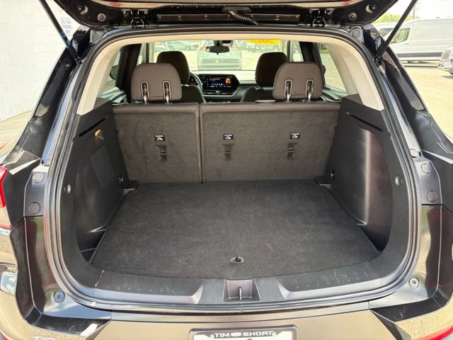 Used 2025 Chevrolet TrailBlazer LT AWD/4WD image 27