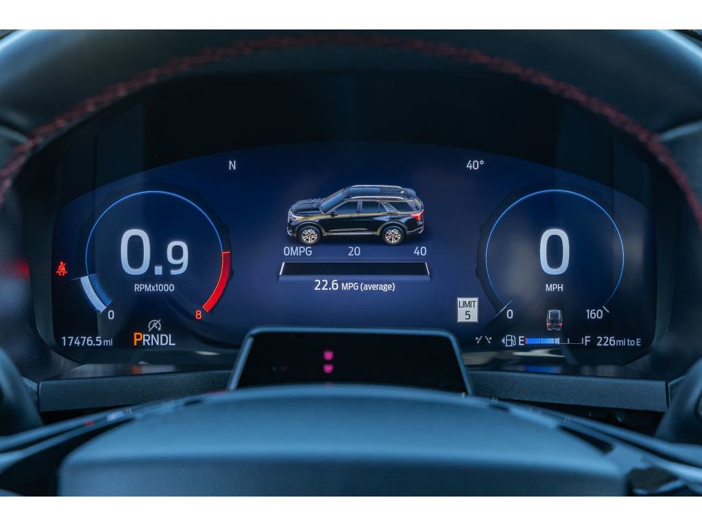 Used 2025 Ford Explorer ST-Line w/ ST-Line Street Pack image 23