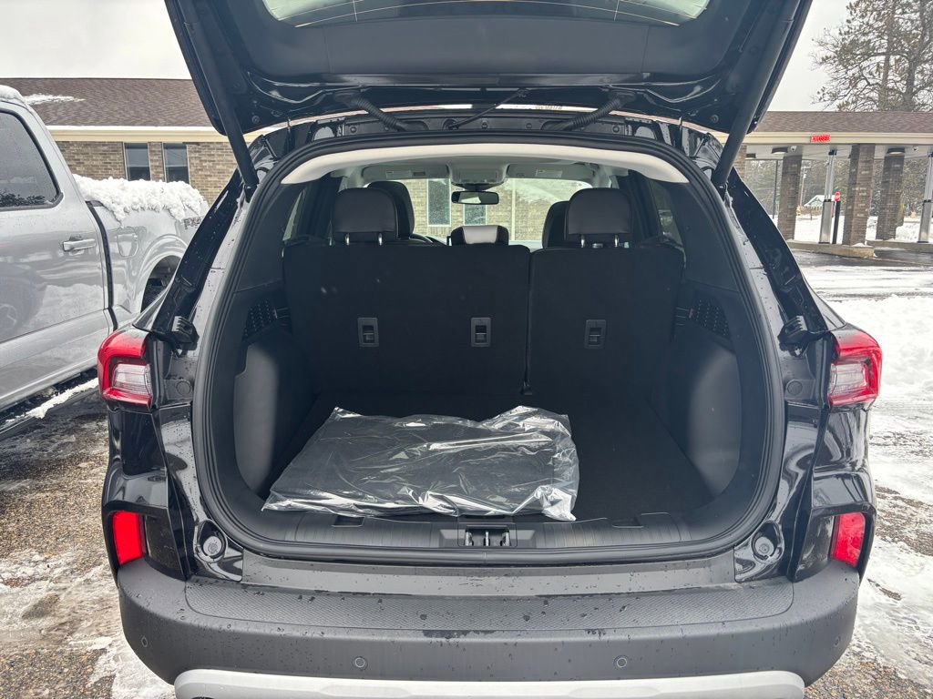New 2026 Ford Escape Platinum w/ Premium Technology Package image 17