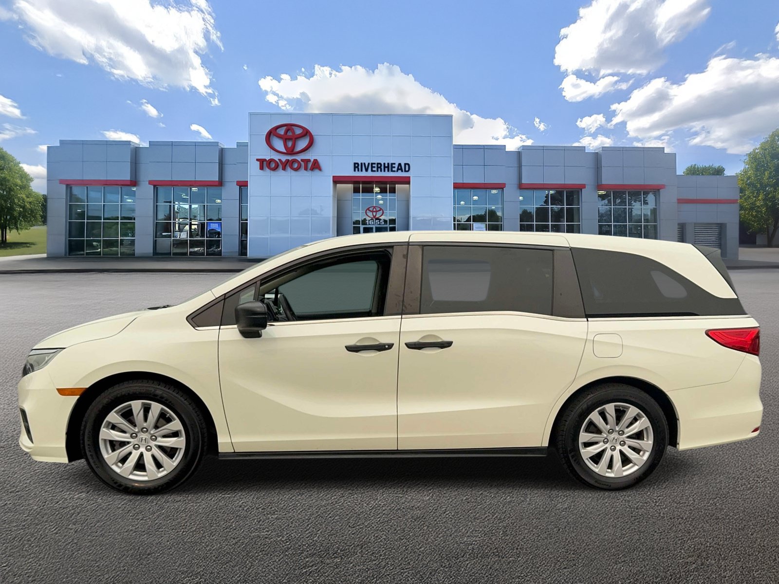 Used 2019 Honda Odyssey LX image 4