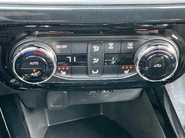 Used 2025 Chevrolet Trax RS w/ Driver Confidence Package FWD image 23
