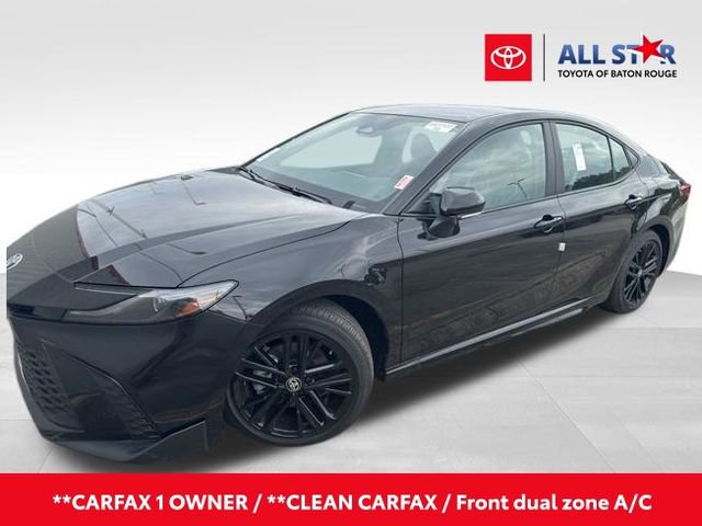 Used 2025 Toyota Camry SE FWD image 1