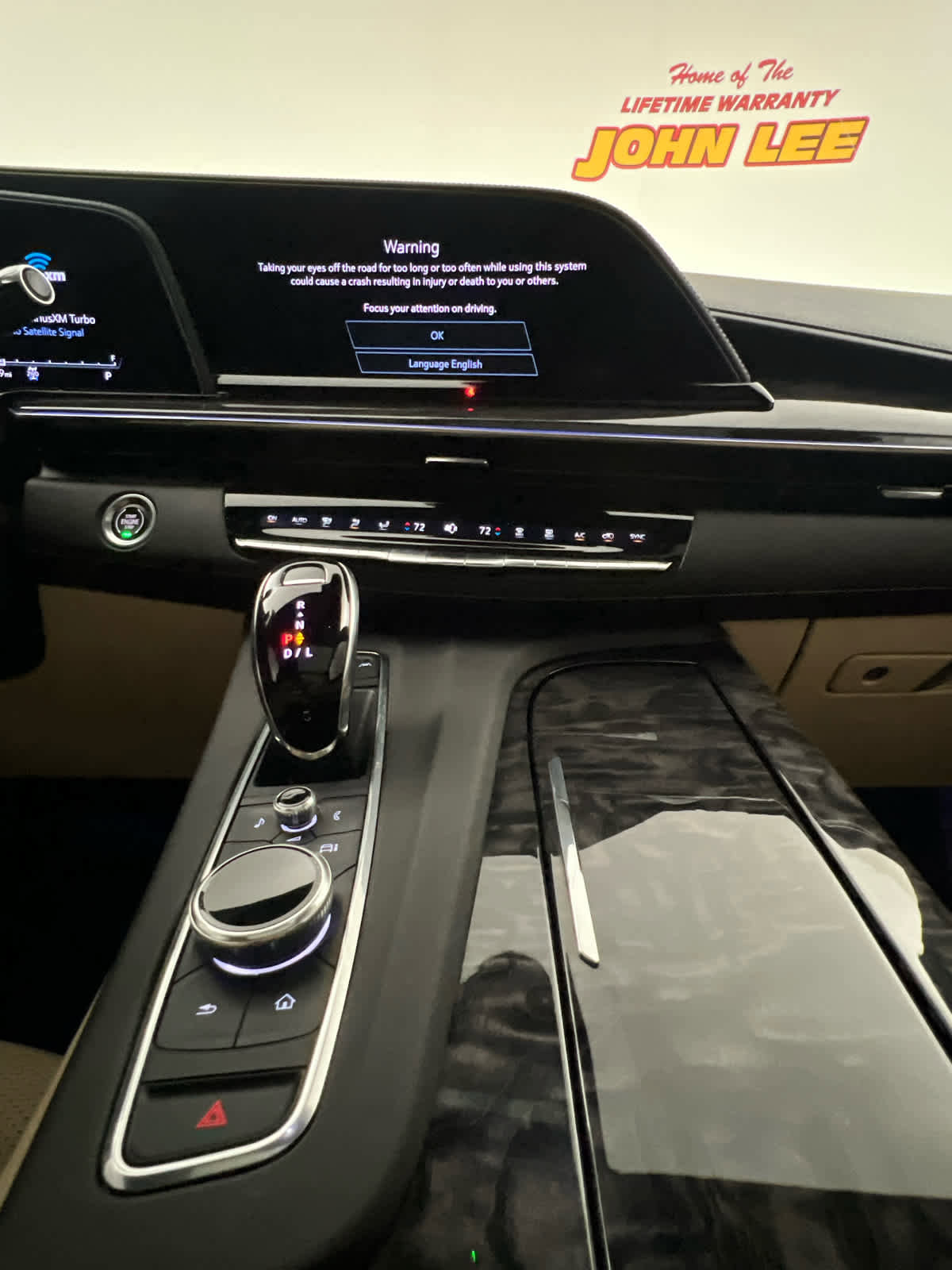 Used 2022 Cadillac Escalade Premium Luxury w/ Performance Package AWD/4WD image 16