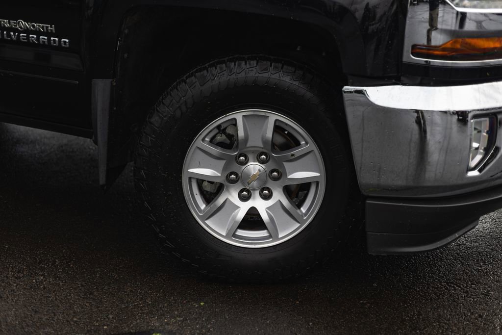 Used 2017 Chevrolet Silverado 1500 LT w/ True North Edition image 4