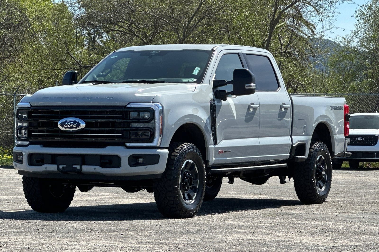 New 2026 Ford F350 Platinum w/ Tremor Off-Road Package AWD/4WD image 7