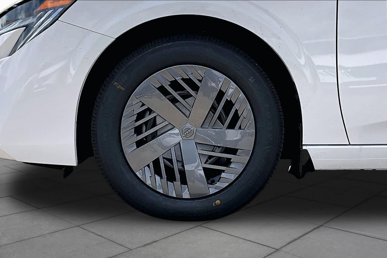New 2027 Nissan Sentra S w/ Floor Mat Package FWD image 9