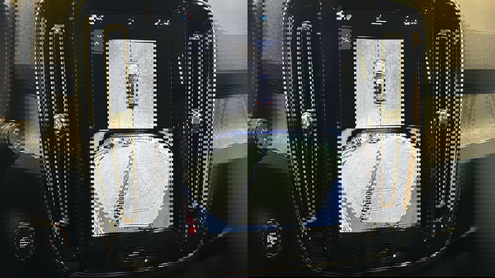 Used 2026 Volvo XC40 B5 Ultra w/ Protection Package Premier image 18